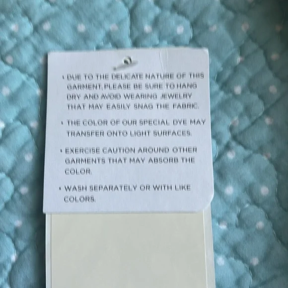 NWT Fabletics pull over - Picture 4 of 4